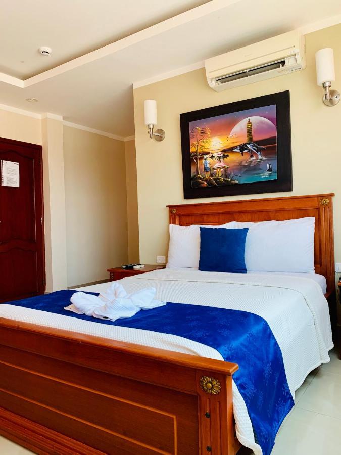 Hotel Adriand's Machala Buitenkant foto