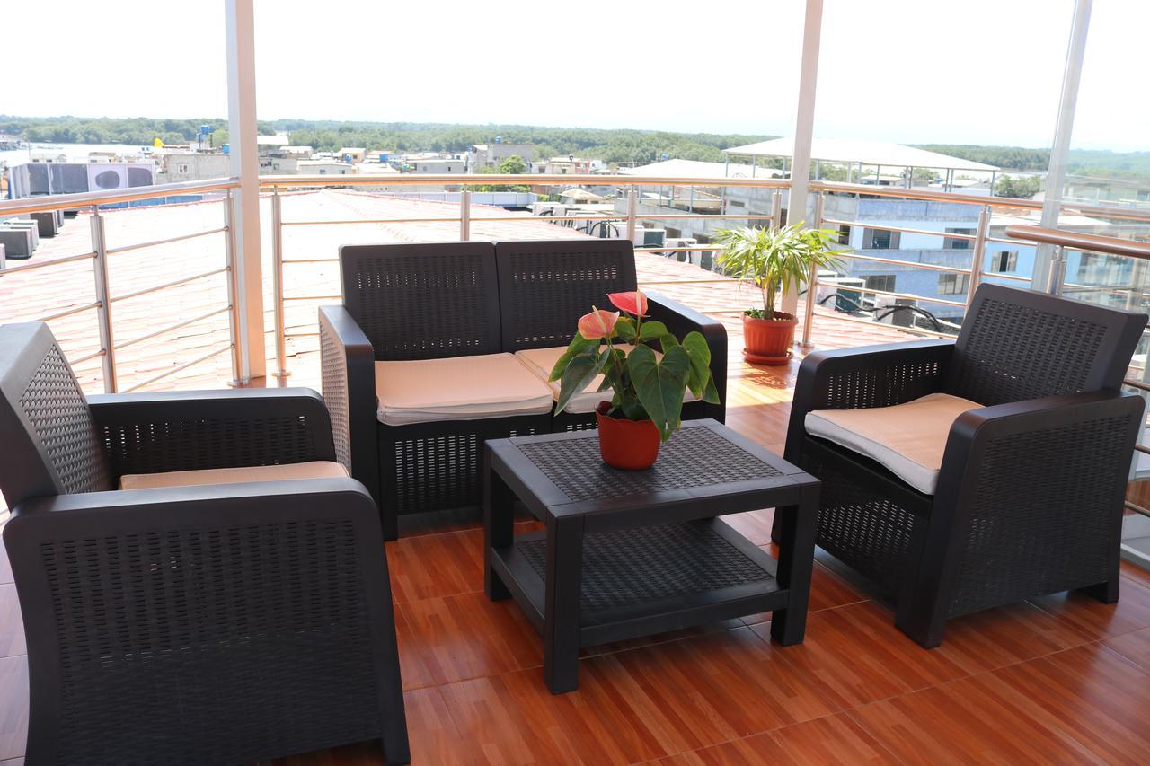 Hotel Adriand's Machala Buitenkant foto