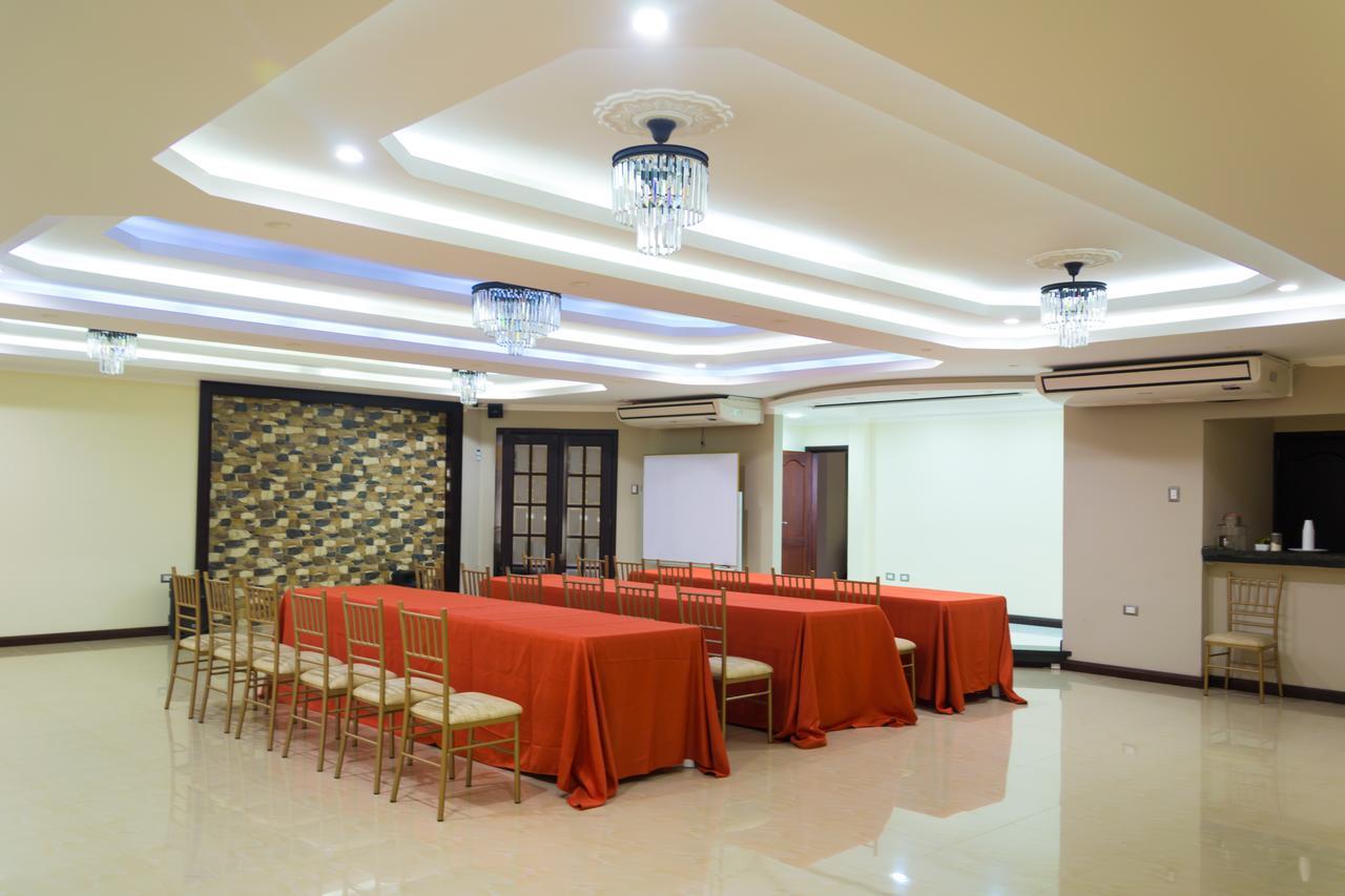 Hotel Adriand's Machala Buitenkant foto