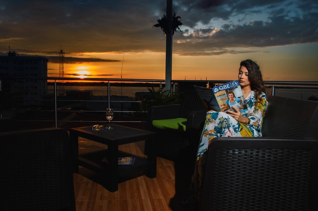 Hotel Adriand's Machala Buitenkant foto