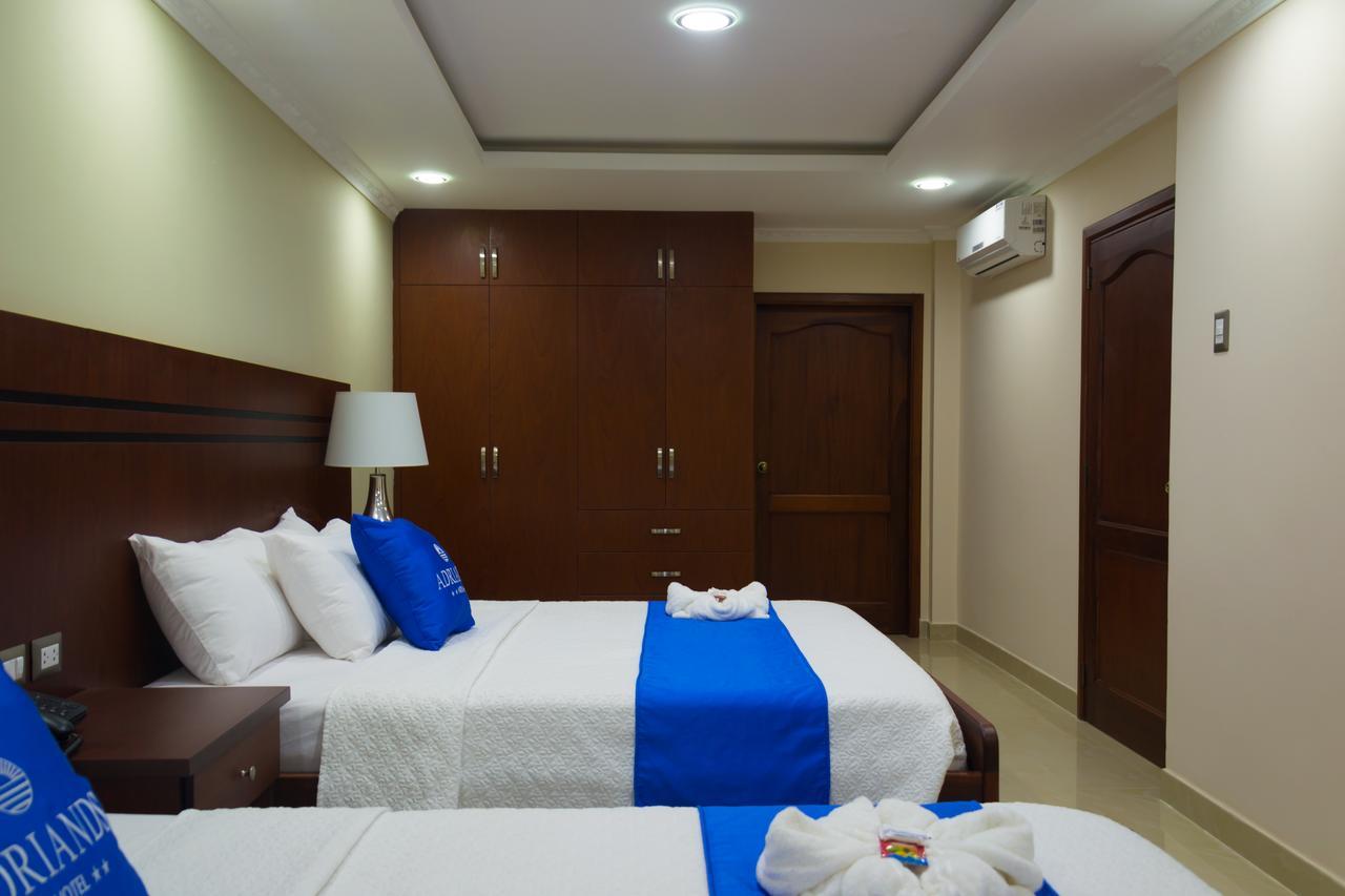 Hotel Adriand's Machala Buitenkant foto